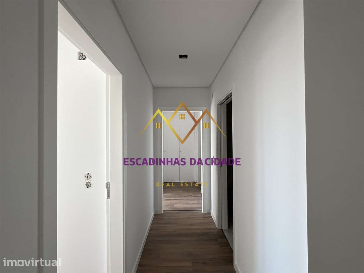T5 Duplex Novo no Montijo com estacionamento - Grande imagem: 4/34