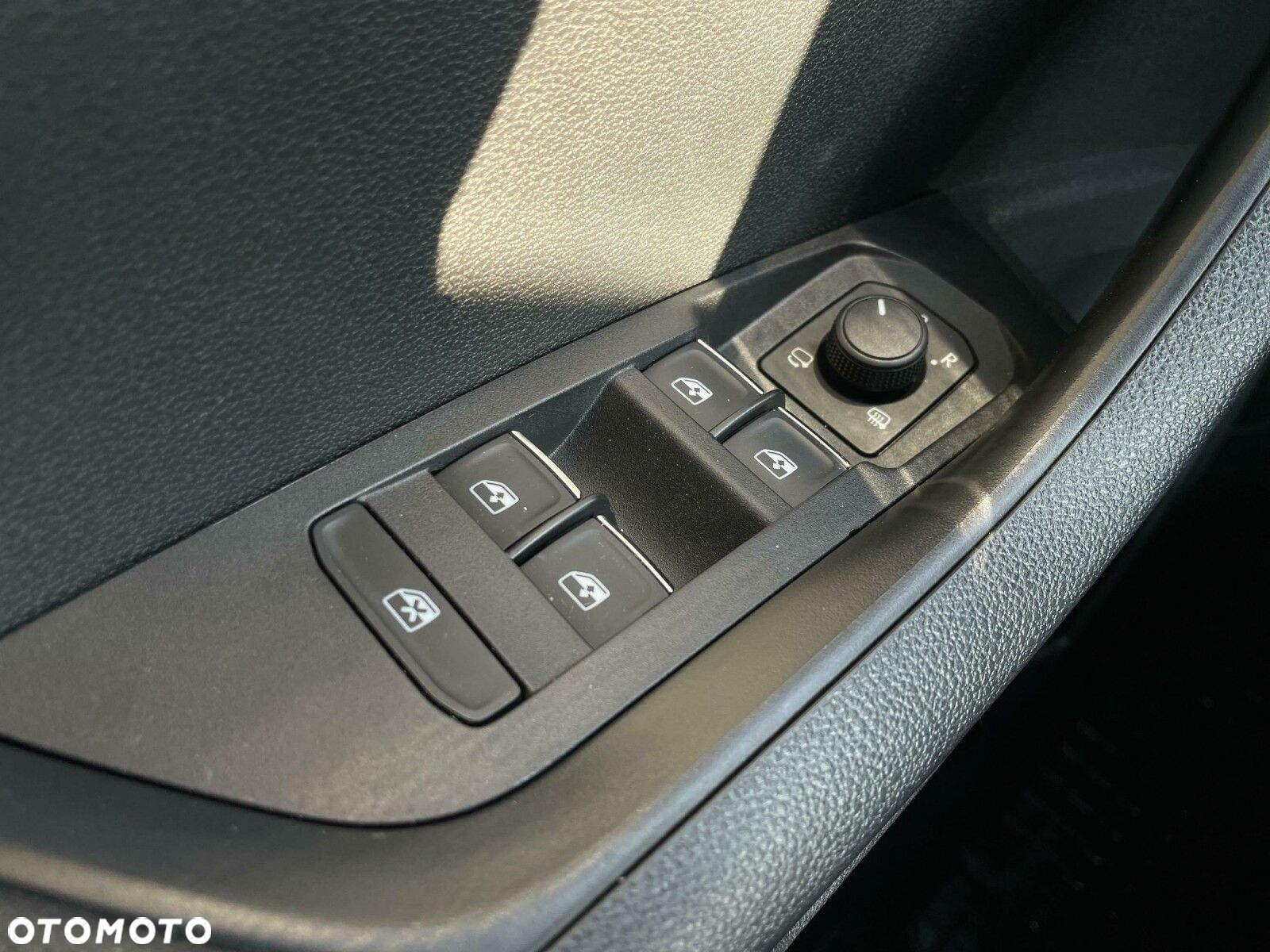 Skoda Karoq 1.6 TDI 4x2 Style DSG - 24