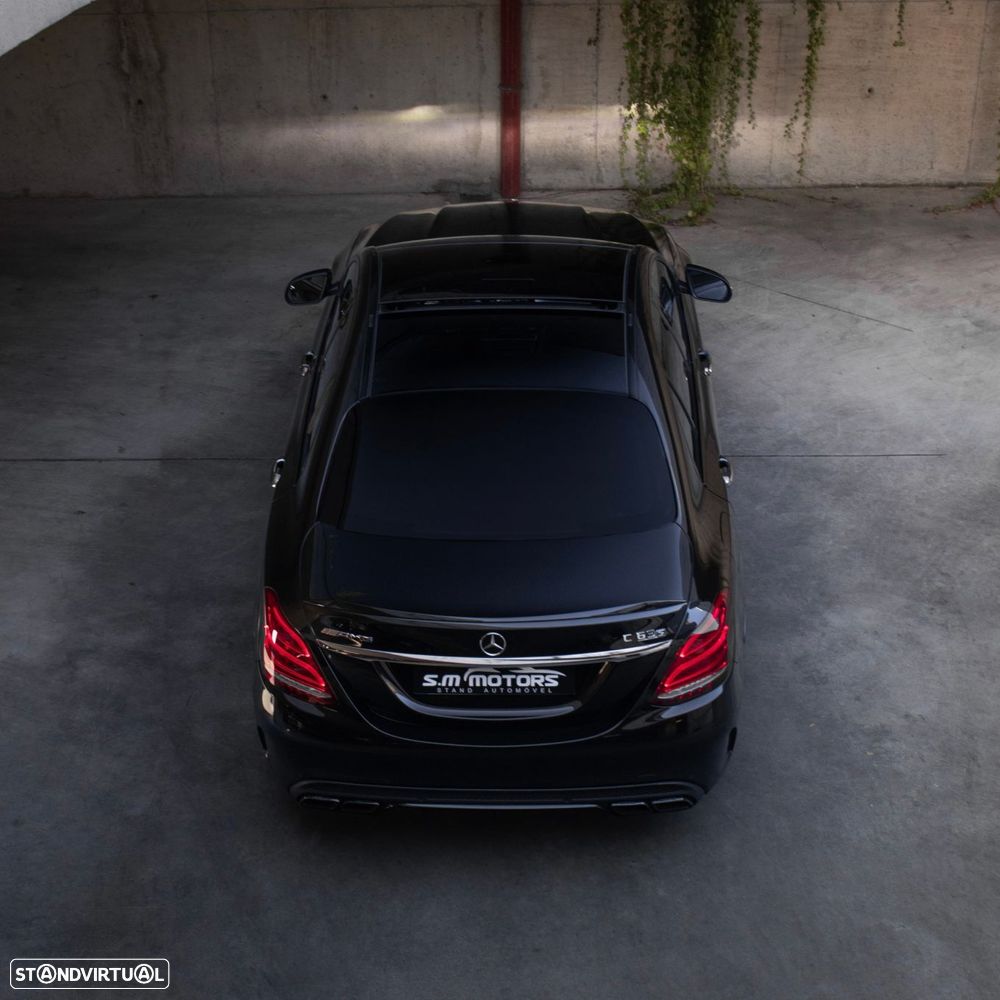 Mercedes-Benz C 63 AMG S - 9