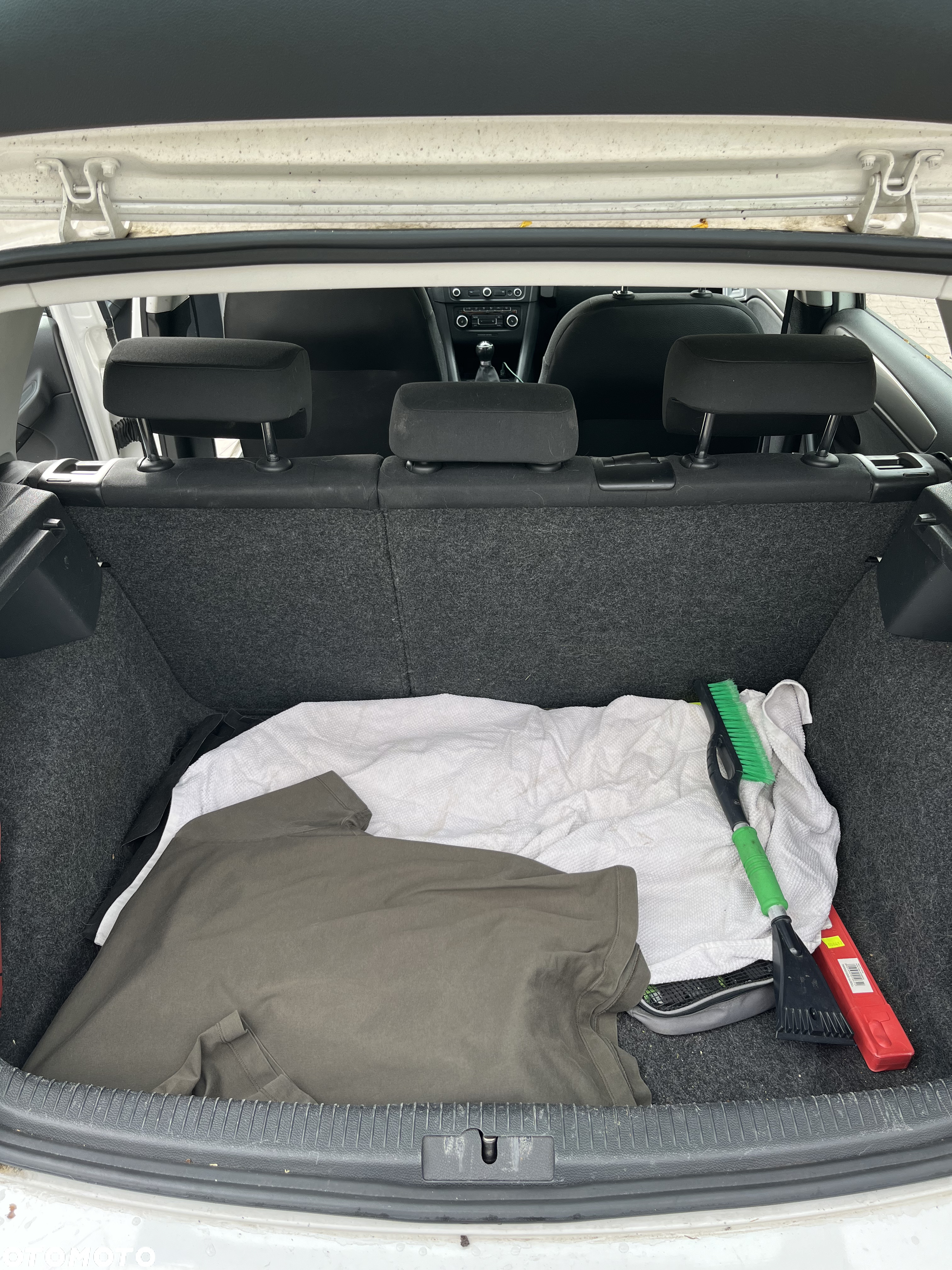 Volkswagen Golf - 29