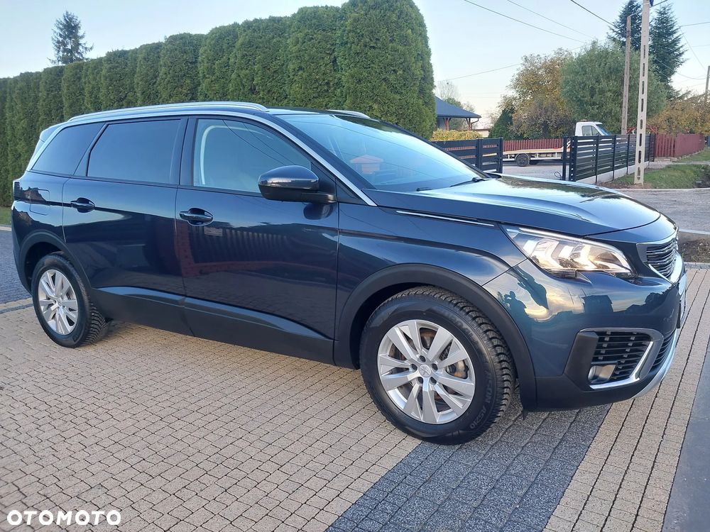 Peugeot 5008 - 8