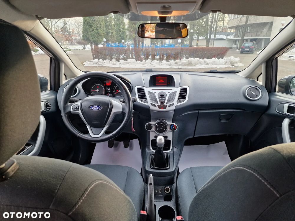 Ford Fiesta 1.25 Silver X plus EU5 - 7