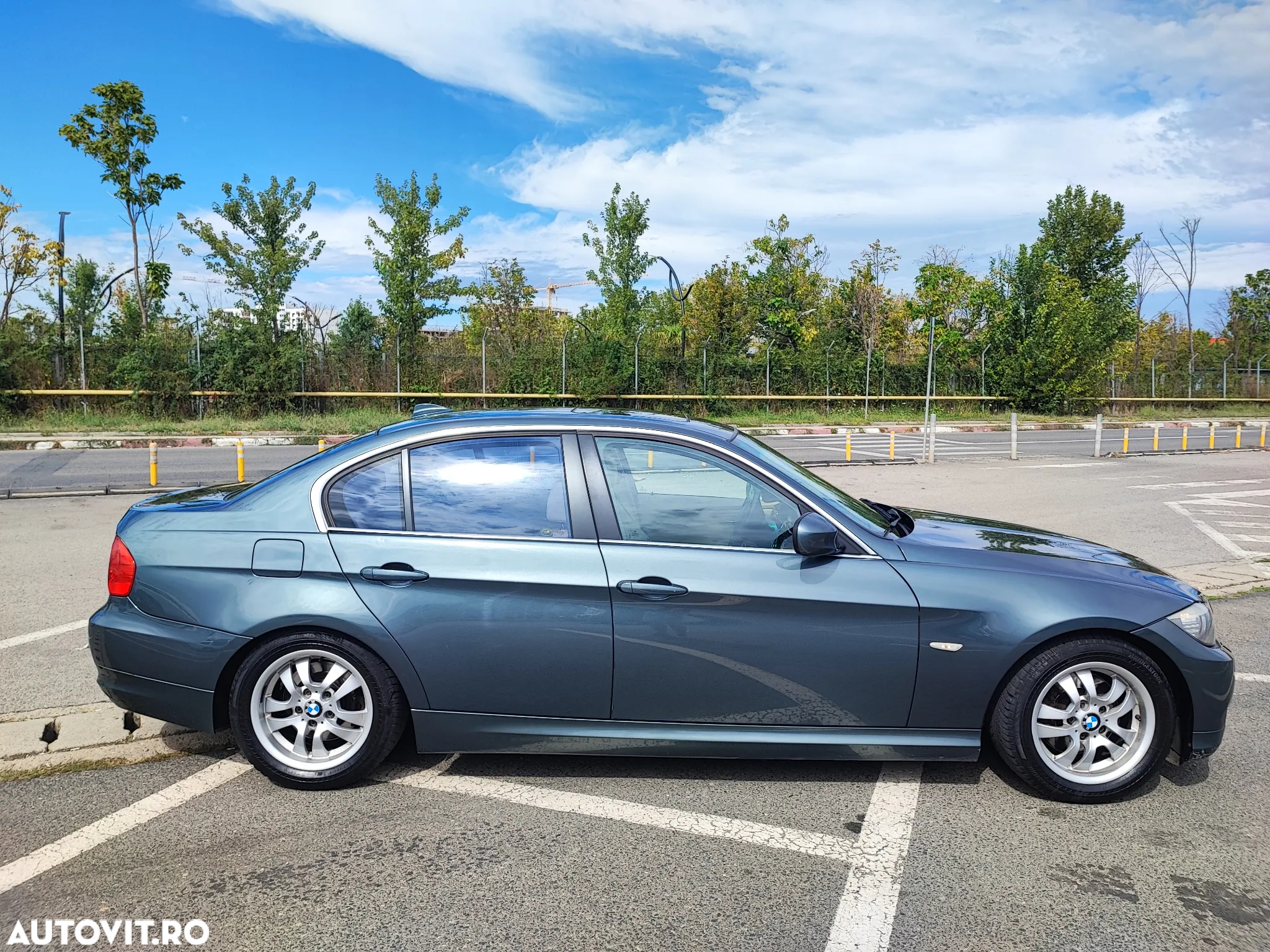 BMW Seria 3 320d EfficientDynamics Edition - 3