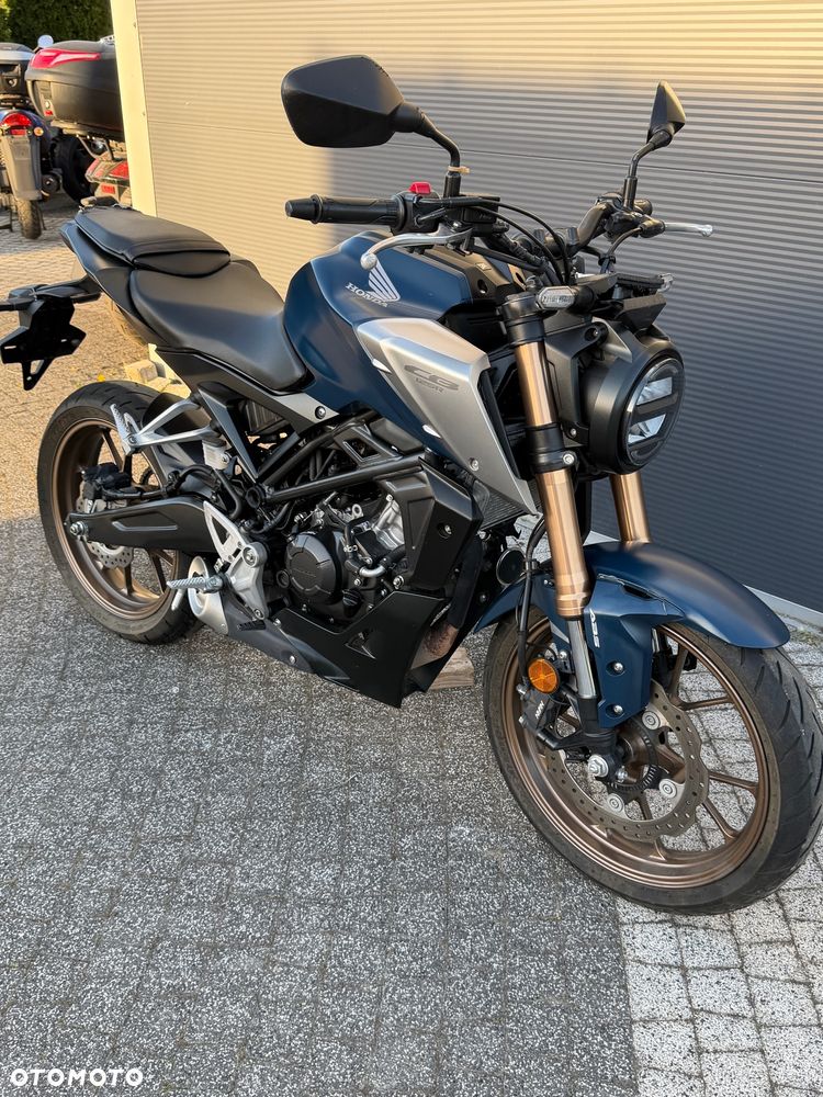 Honda CBF - 3