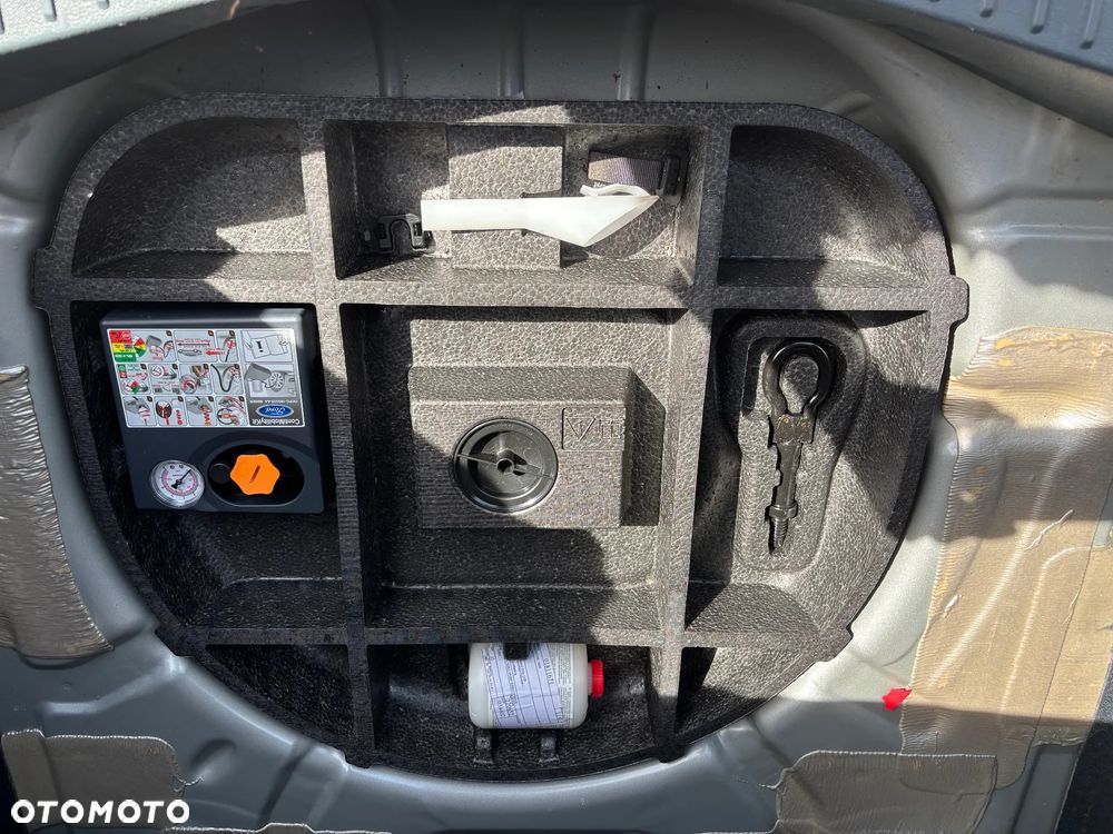 Ford C-MAX ver-1-0-ecoboost-start--stopp--system-ambiente - 25