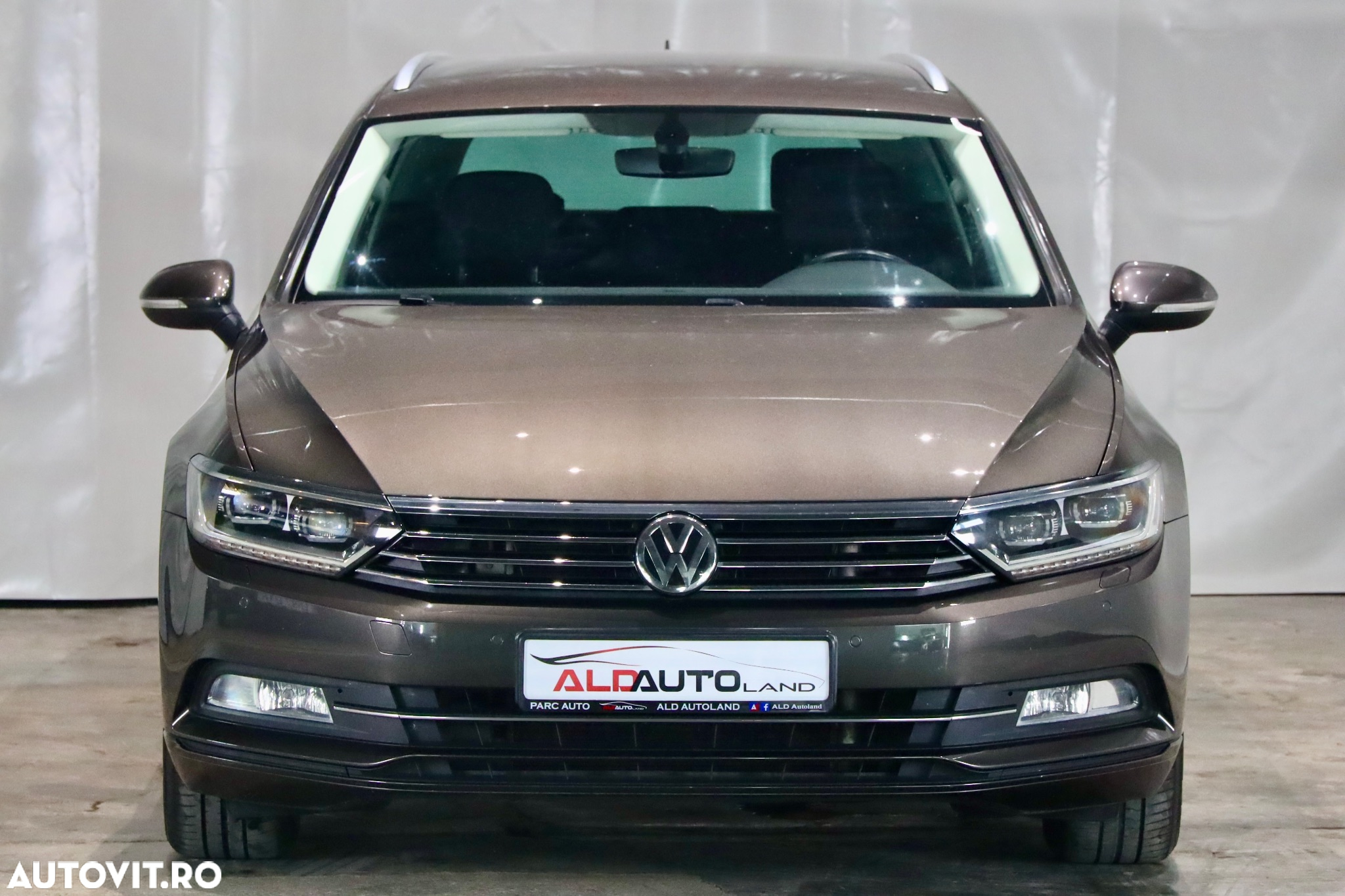 Volkswagen Passat Variant 1.6 TDI (BlueMotion Technology) Comfortline - 37