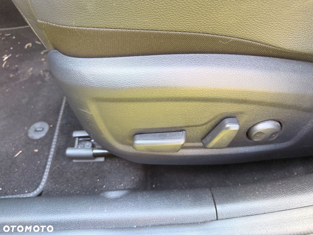 Kia ProCeed 1.5 T-GDI DCT7 OPF GT LINE - 11