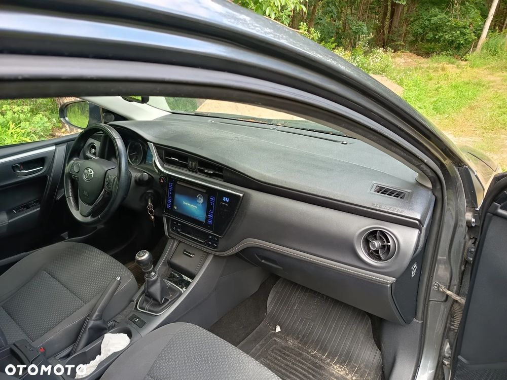 Toyota Corolla 1.6 Comfort - 8