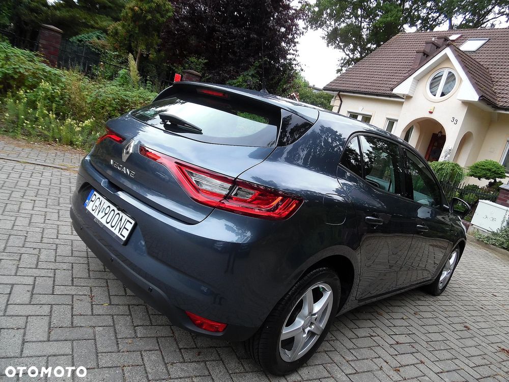 Renault Megane ENERGY TCe 100 PLAY - 11