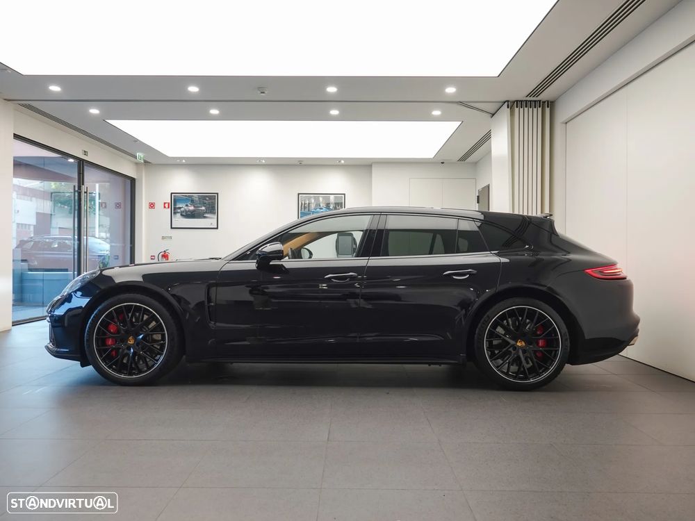 Porsche Panamera Sport Turismo Turbo - 2