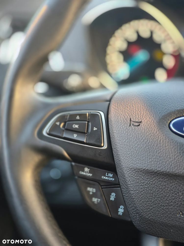 Ford Kuga 1.5 EcoBoost TITANIUM X - 17