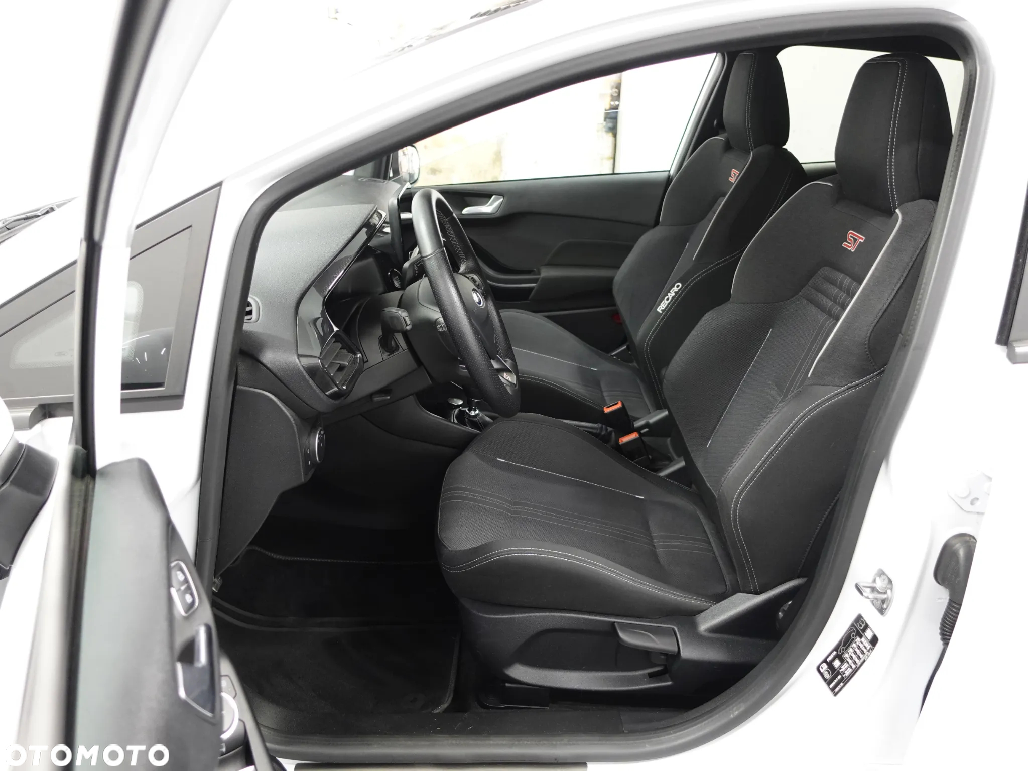Ford Fiesta 1.5 EcoBoost S&S ST X - 22