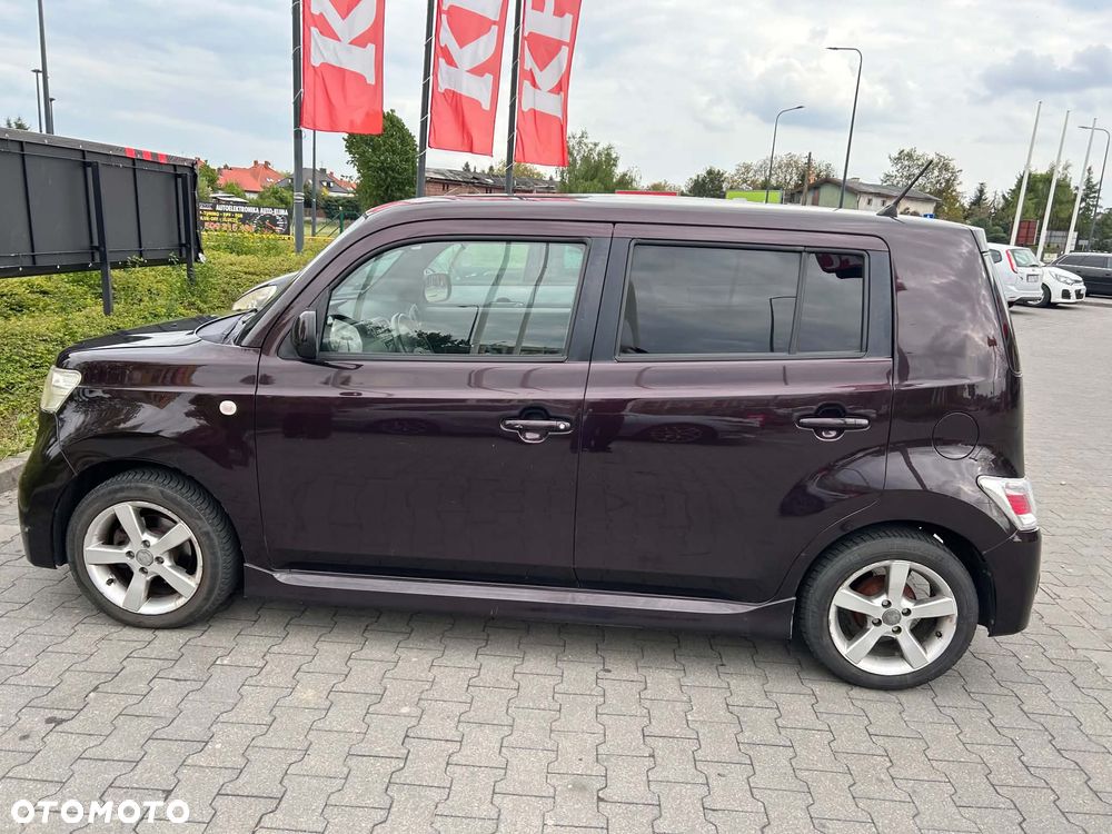 Daihatsu Materia - 2