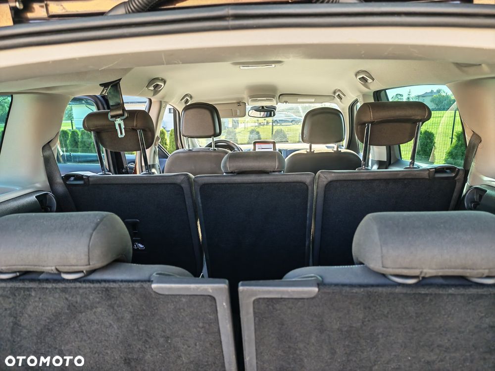 Opel Zafira - 18