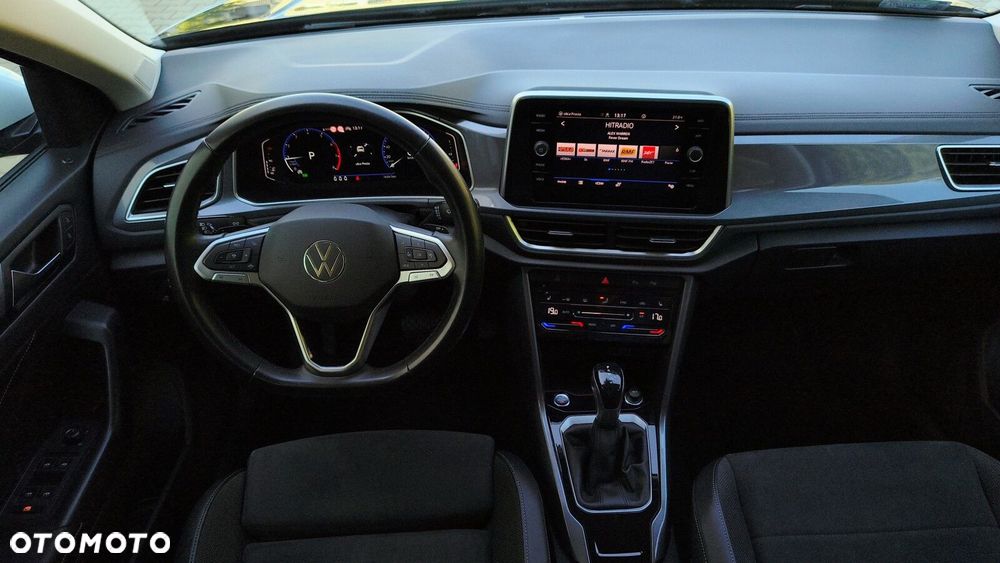 Volkswagen T-Roc - 32