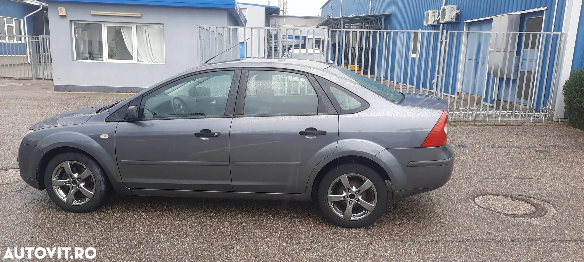 Ford Focus 1.6i Trend - 3