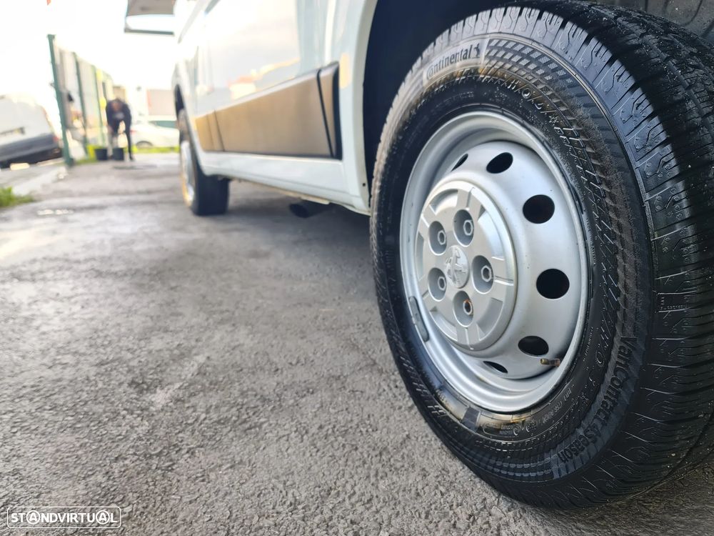 Peugeot BOXER 2.0 Blue-Hdi L1H1 *GPS/Ac/ IVA DEDUTÍVEL - 18