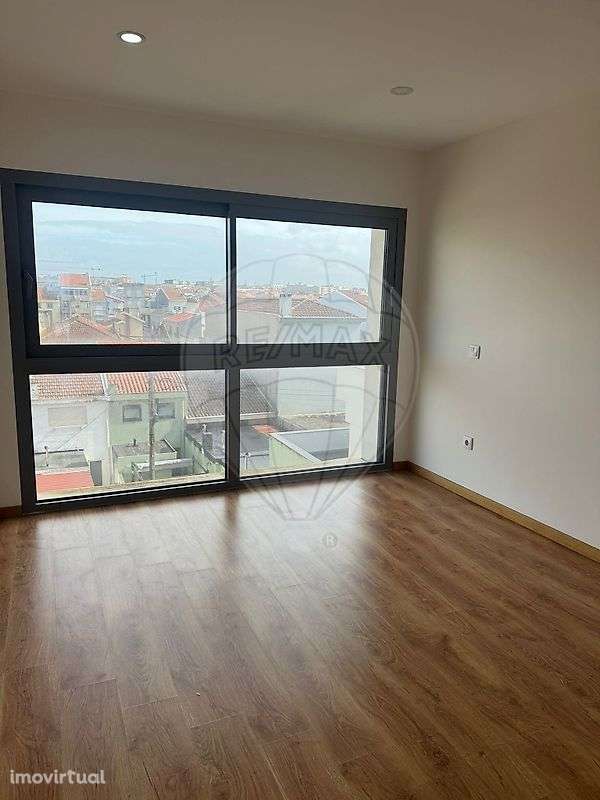 Moradia T4 para arrendamento - Grande imagem: 4/20