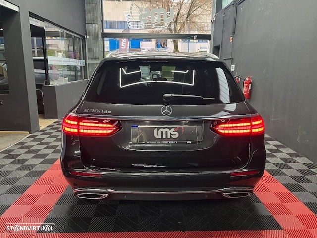 Mercedes-Benz E 300 de Exclusive Line - 5