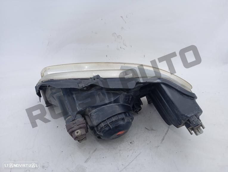 Ótica / Farol Direito  Peugeot 106 Ii [1996_2004] 1.0 I - 2