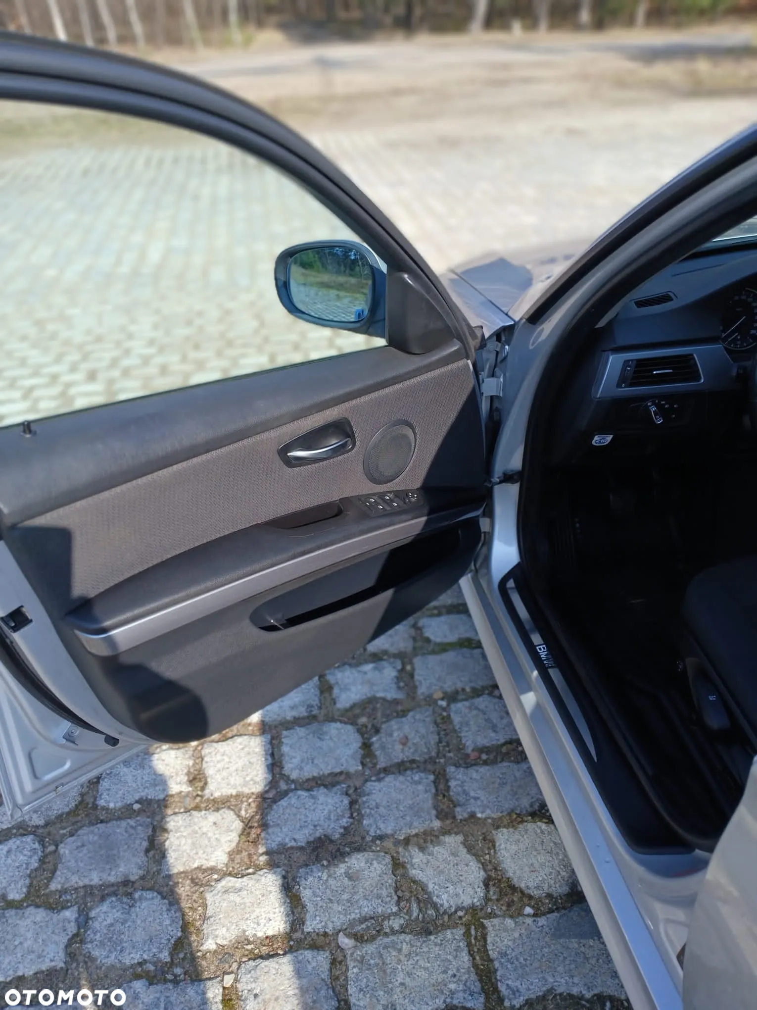 BMW Seria 3 320i - 12