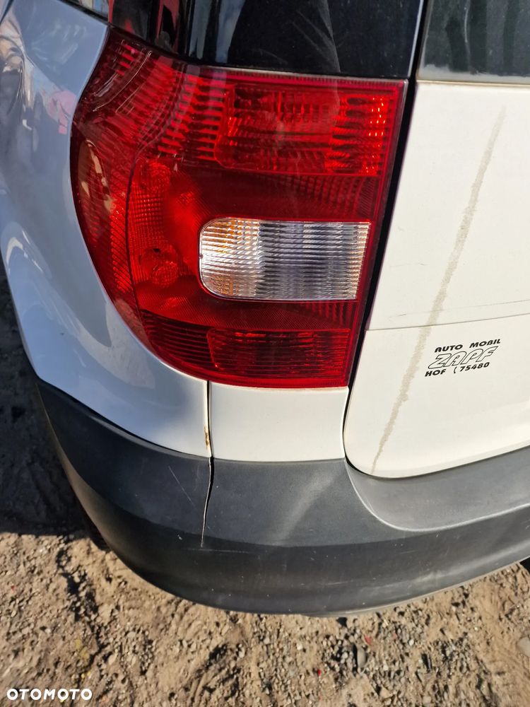 Lampa lewy  tył  skoda  yeti - 1