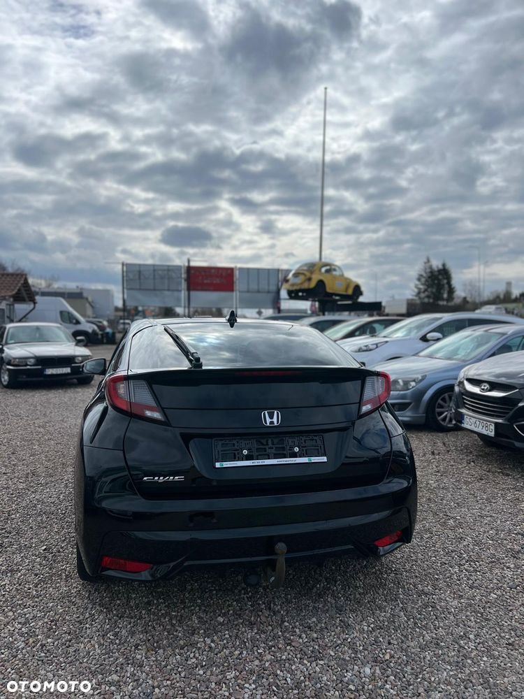 Honda Civic 1.8 i-VTEC Sport Black Edition - 4