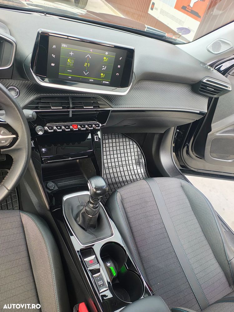 Peugeot 2008 PureTech 130 GPF Stop&Start Allure - 28