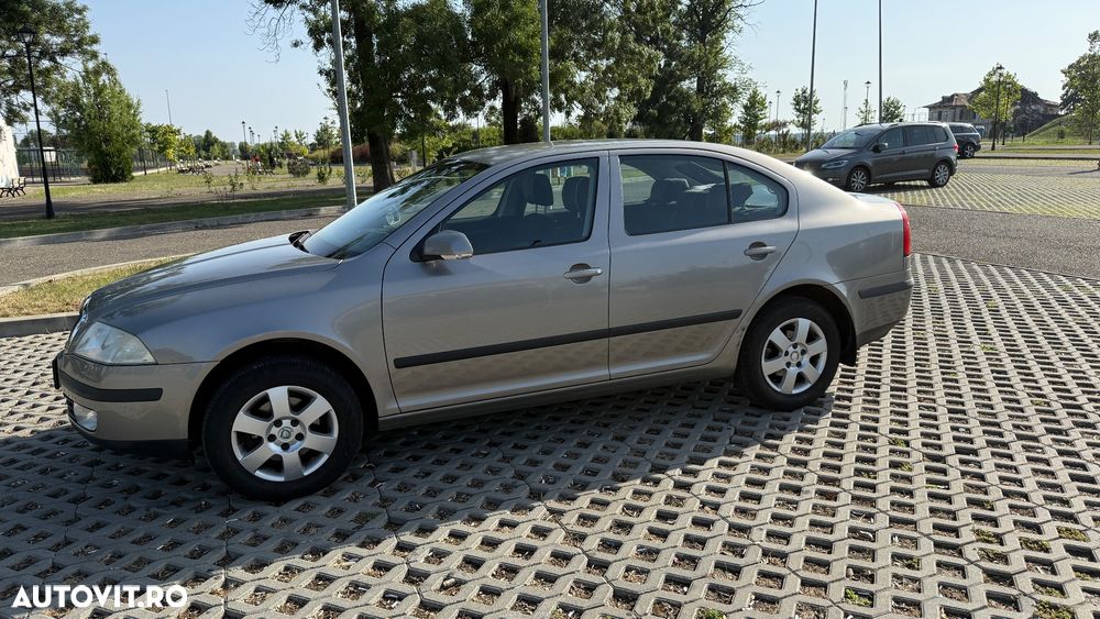 Skoda Octavia 1.6 Elegance - 4