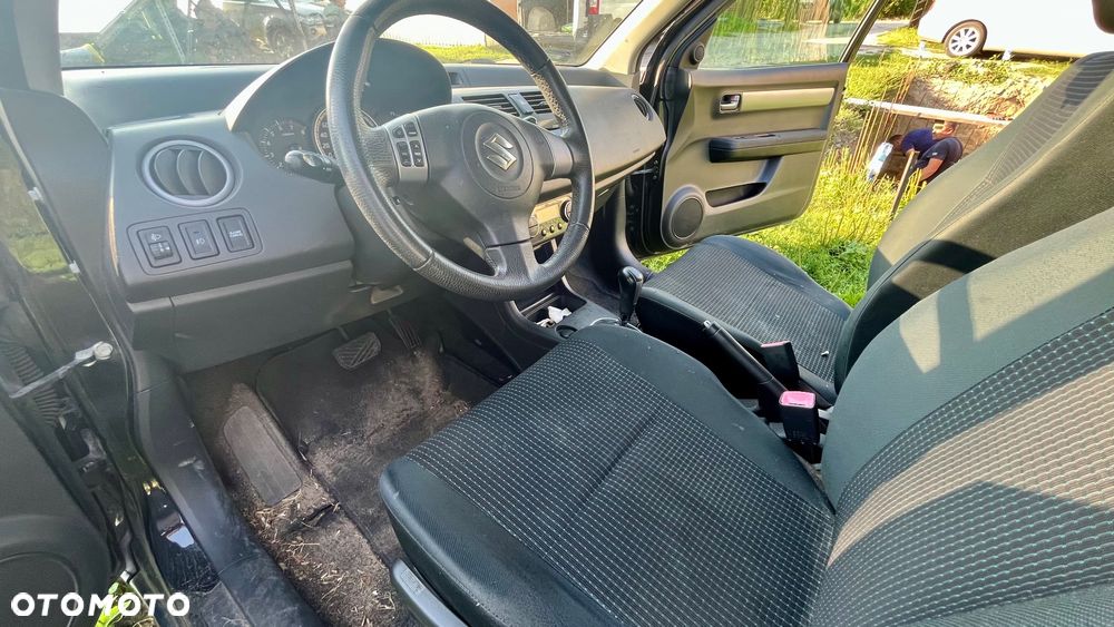 Suzuki Swift - 5
