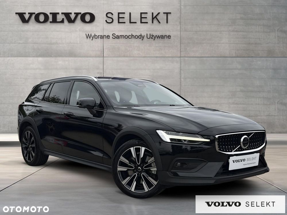 Volvo V60 Cross Country - 8