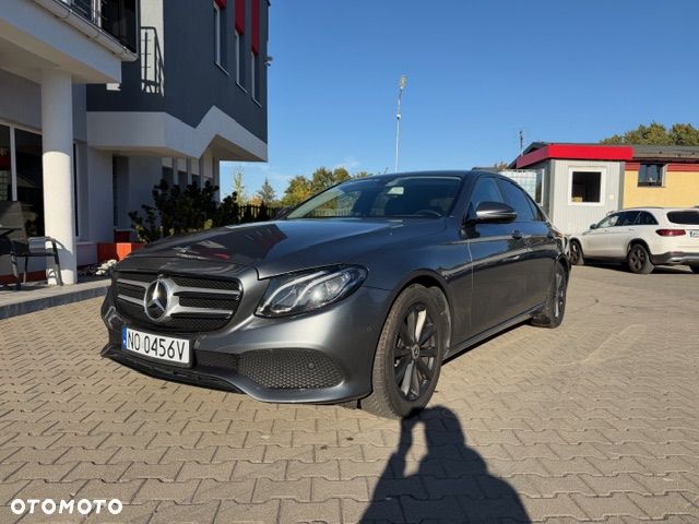 Mercedes-Benz Klasa E 220 d 9G-TRONIC - 1