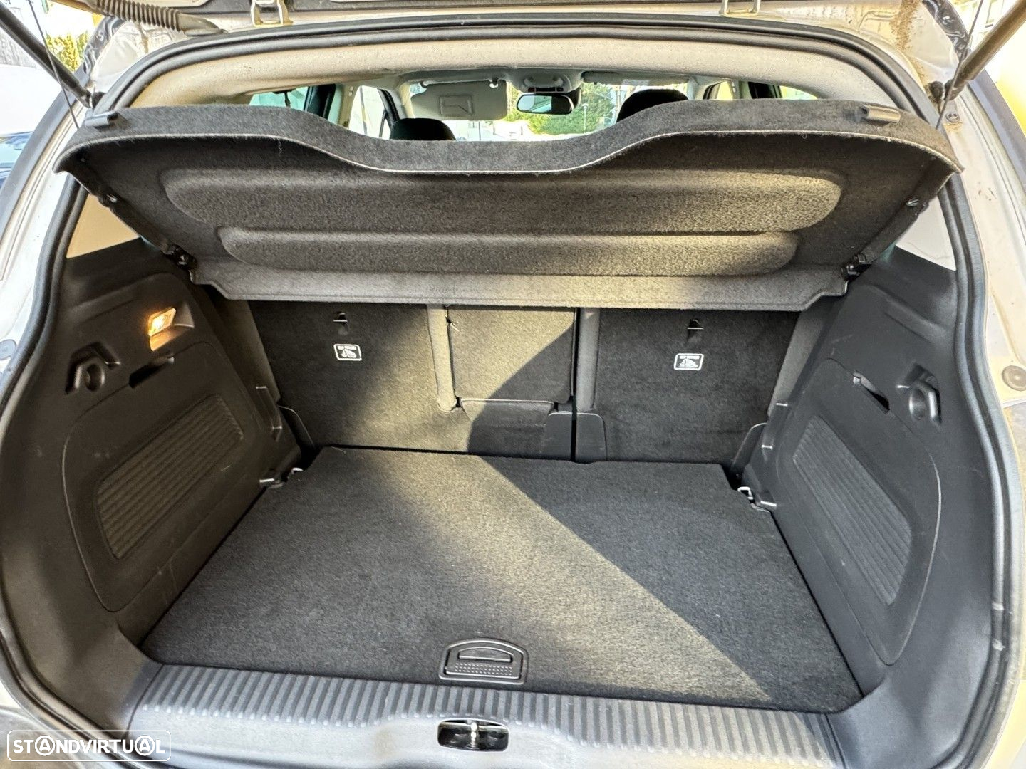 Citroën C3 Aircross 1.2 PureTech Shine - 14