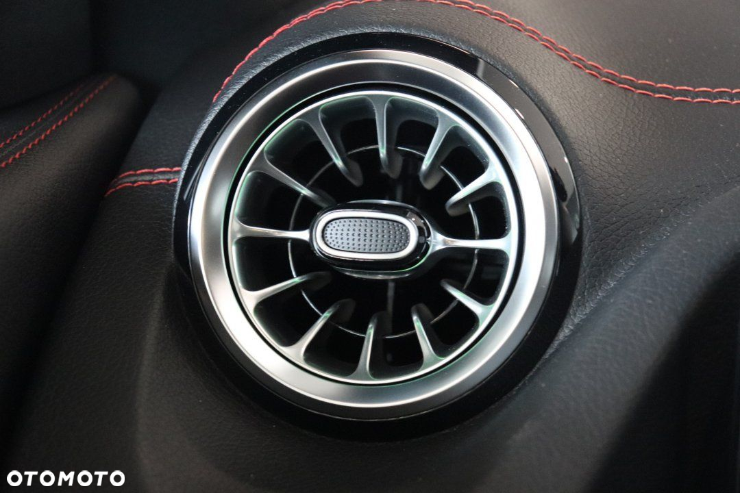 Mercedes-Benz EQA - 16