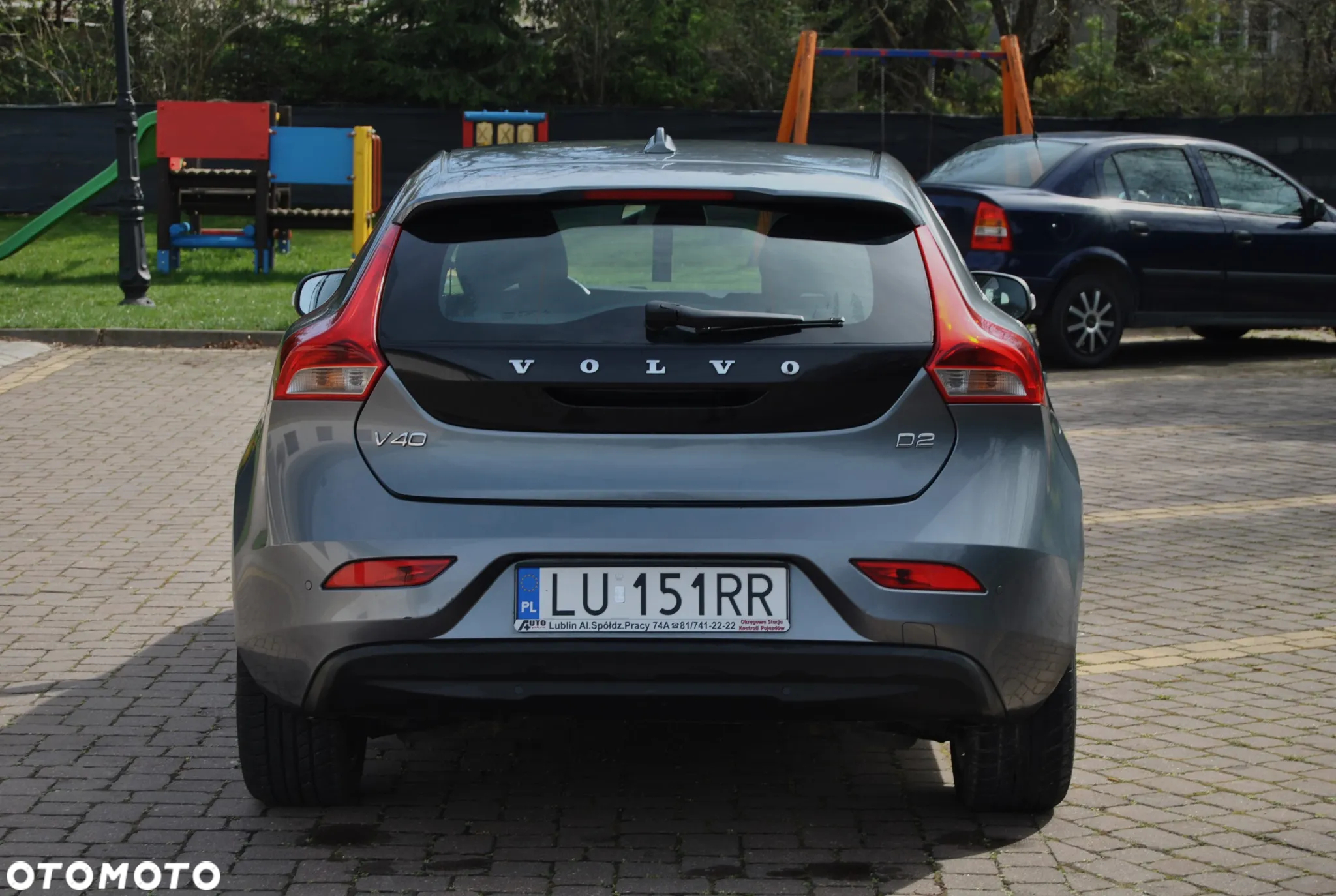 Volvo V40 D2 Summum - 17