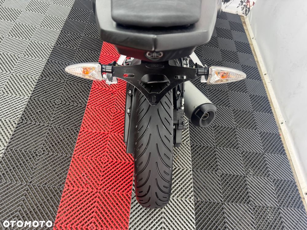 Yamaha MT - 20
