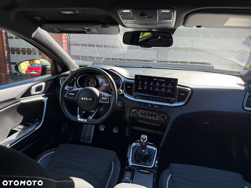 Kia Ceed 1.5 T-GDI OPF GT Line - 11