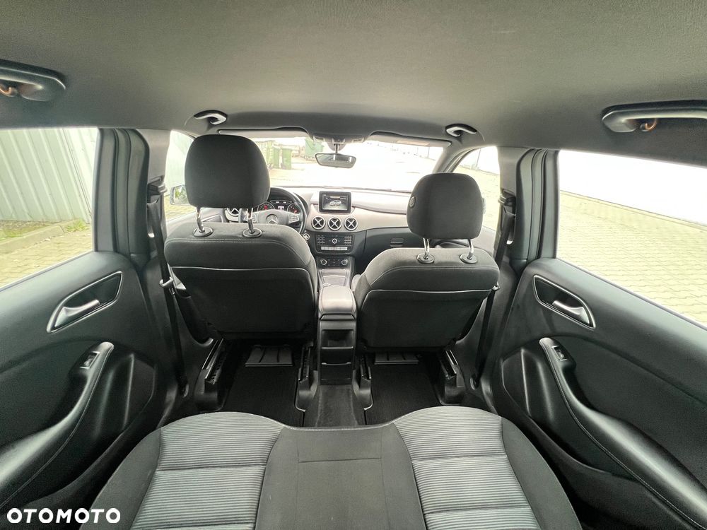 Mercedes-Benz Klasa B 180 d 7G-DCT Peak Edition - 13