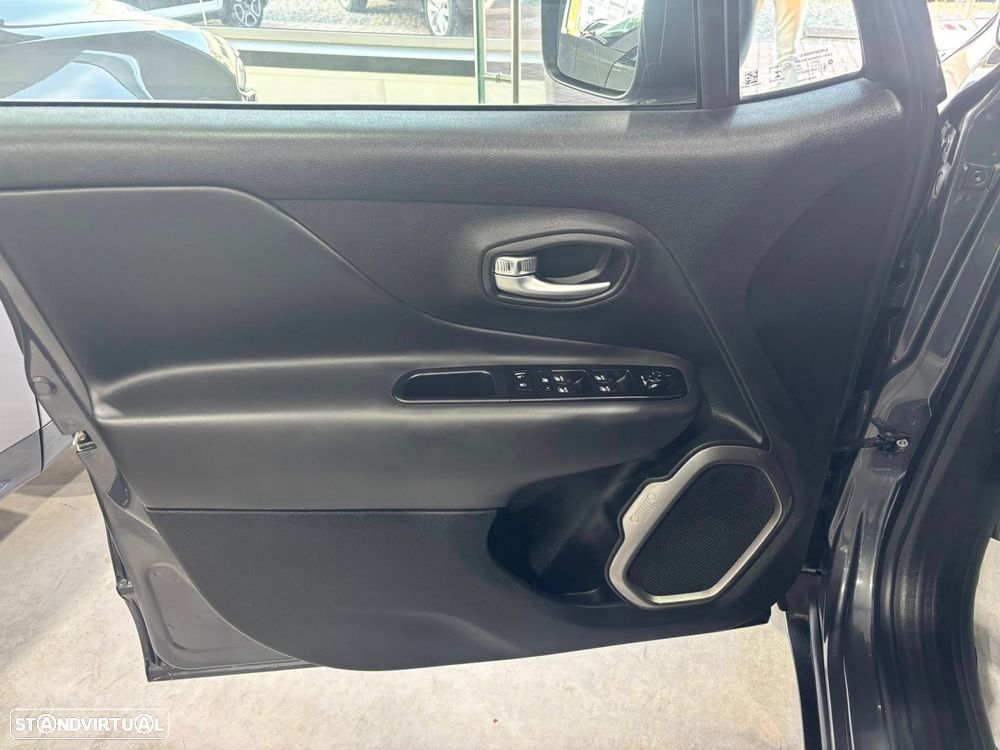 Jeep Renegade 1.6 MJD Longitude - 17
