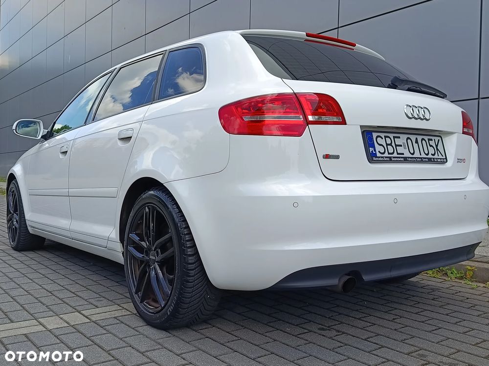 Audi A3 Sportback - 12
