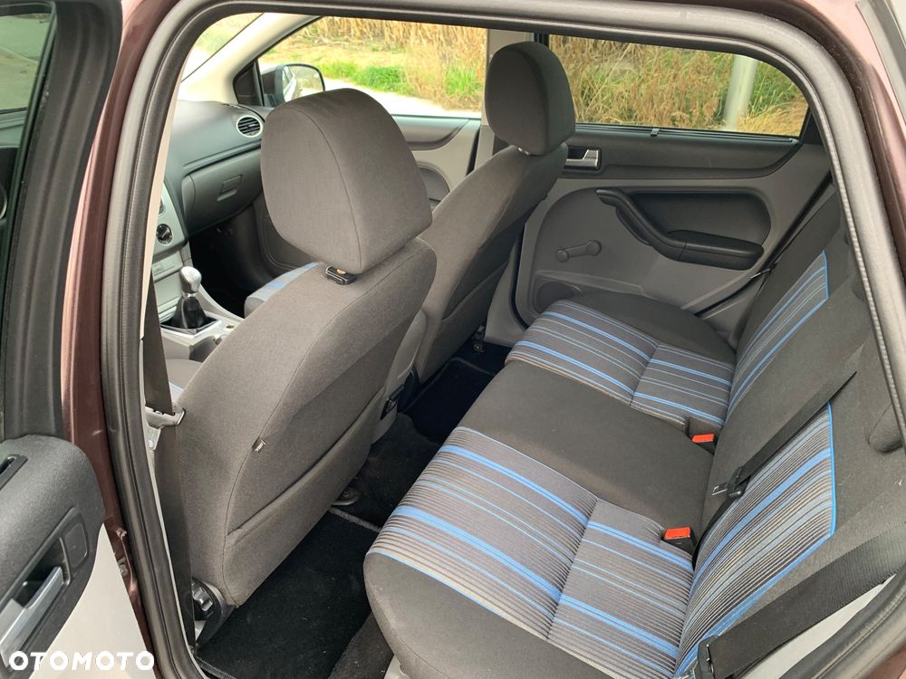 Ford Focus Turnier 1.6 TDCi DPF Trend - 15