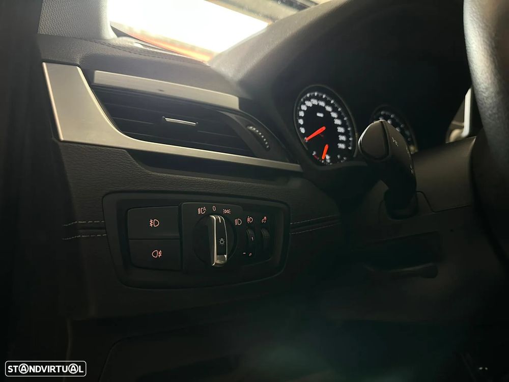 BMW X1 25 e xDrive xLine - 23