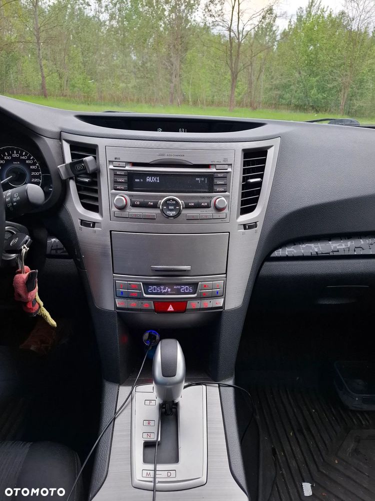 Subaru Legacy 2.0i Lineartronic Trend - 13