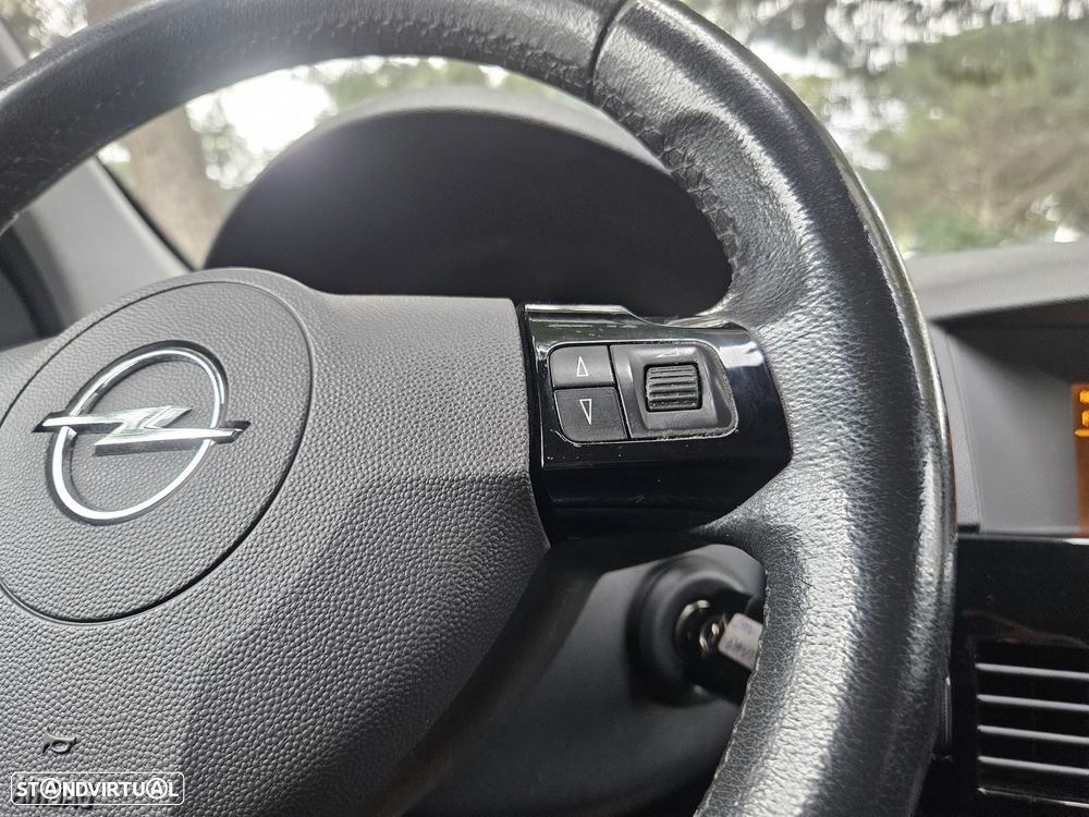 Opel Astra 1.7 CDTi Cosmo ecoFLEX - 12