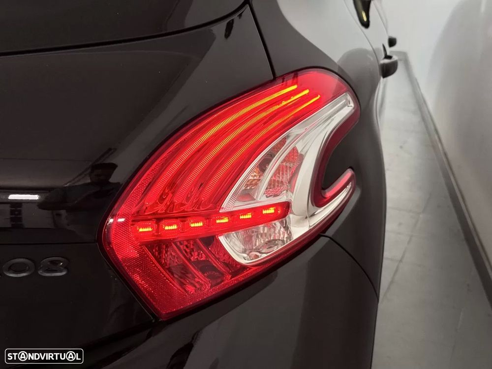 Peugeot 208 1.4 HDi Active - 16