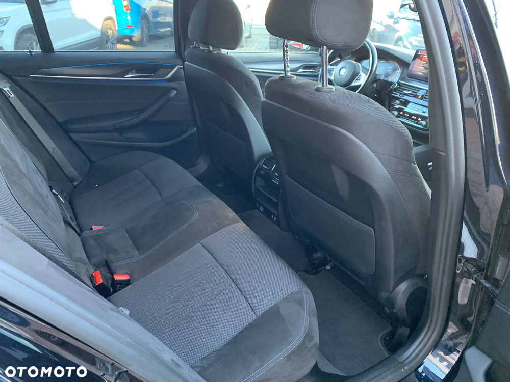 BMW Seria 5 530e M Sport sport - 22