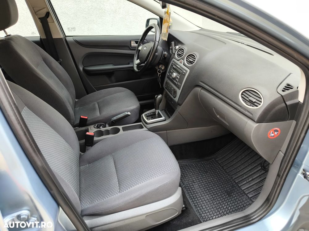 Ford Focus - 10
