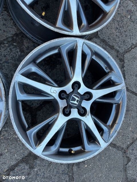 FELGI 5x114,3 HONDA 18x7,5J ET50 - 4
