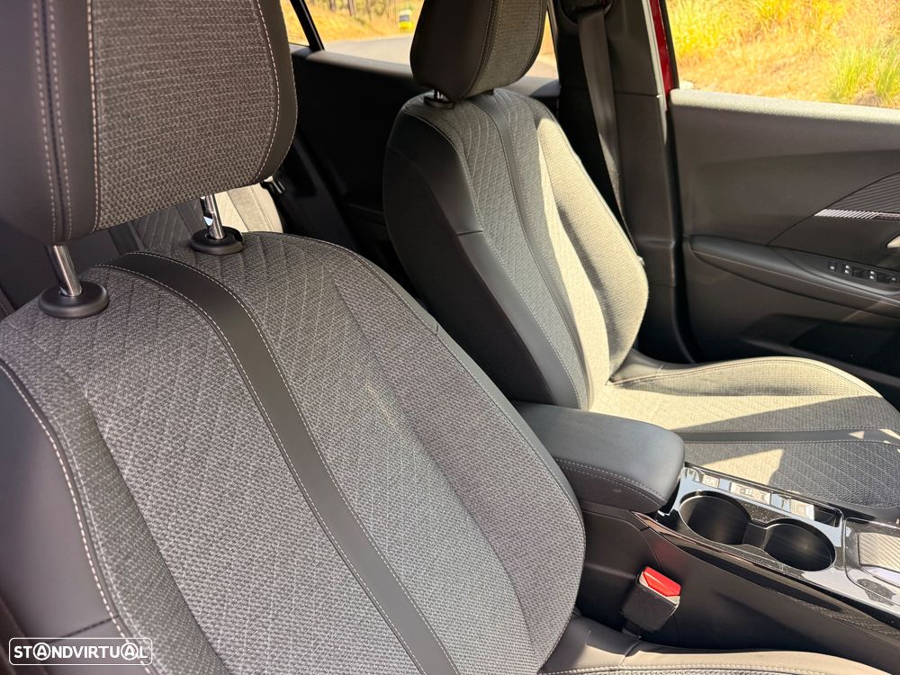 Peugeot 2008 PureTech 130 EAT8 Allure - 15