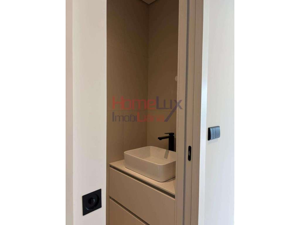 Apartamento T1 no Edifício Bismark em Gondomar - Grande imagem: 3/25